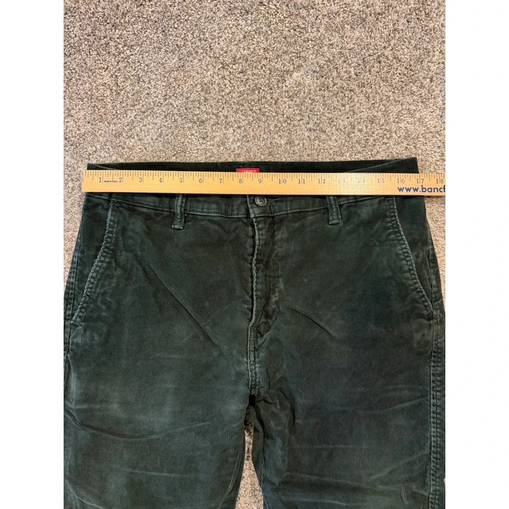 Levi's Chino Mens 33x32 Green XX Chino Standard Taper Corduroy Pants Stretch
